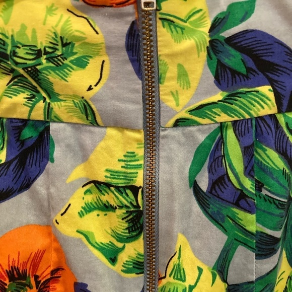 FRENCH Connection High Rise Floral Patterned Mini Skirt. Size 8. - Picture 5 of 12